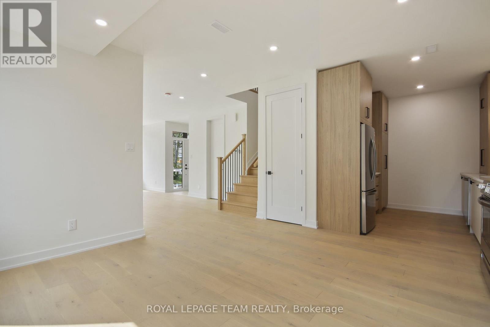 Photo 12 of B B 2 241 Breezehill Avenue S, Ottawa ON