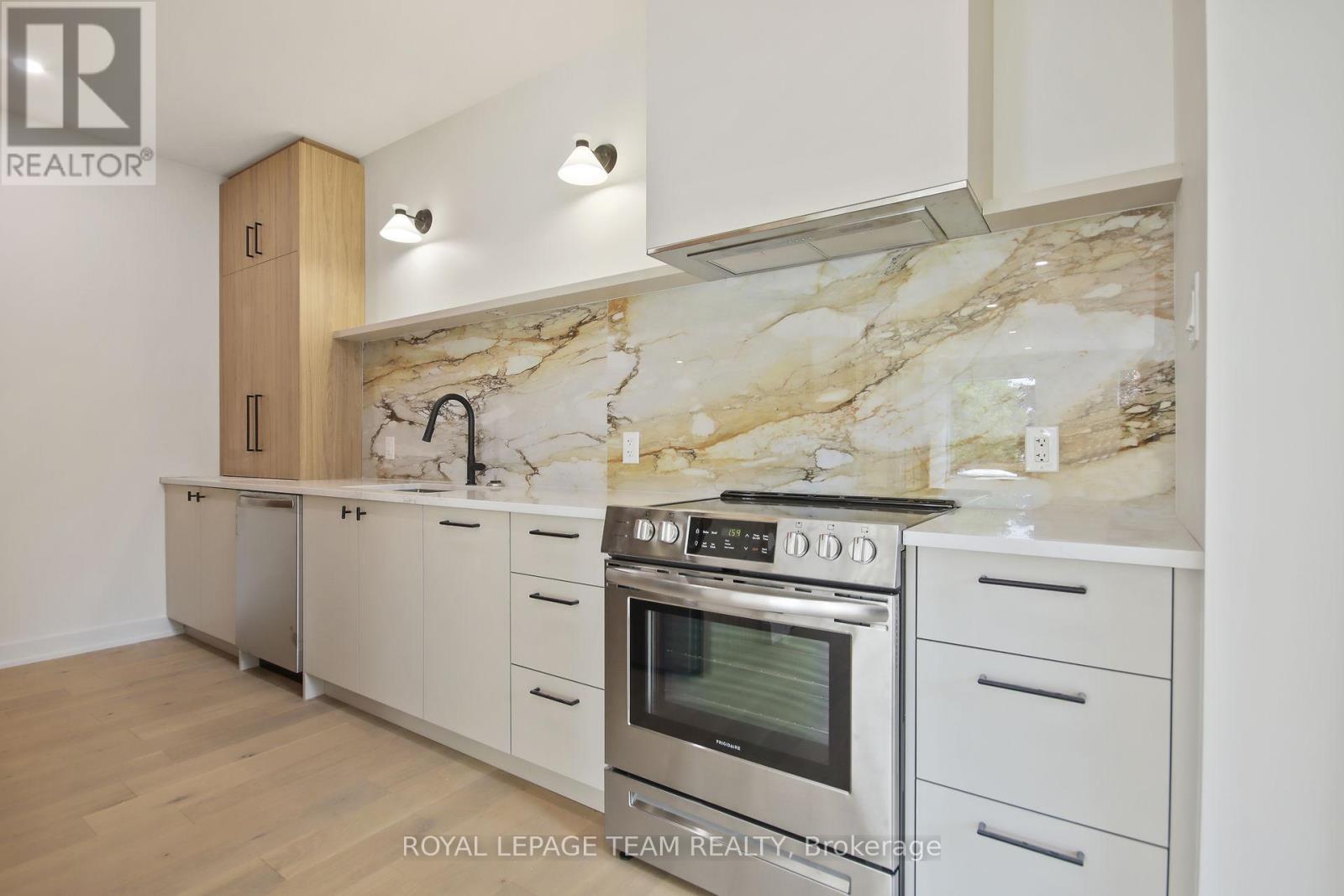 Photo 14 of B B 2 241 Breezehill Avenue S, Ottawa ON