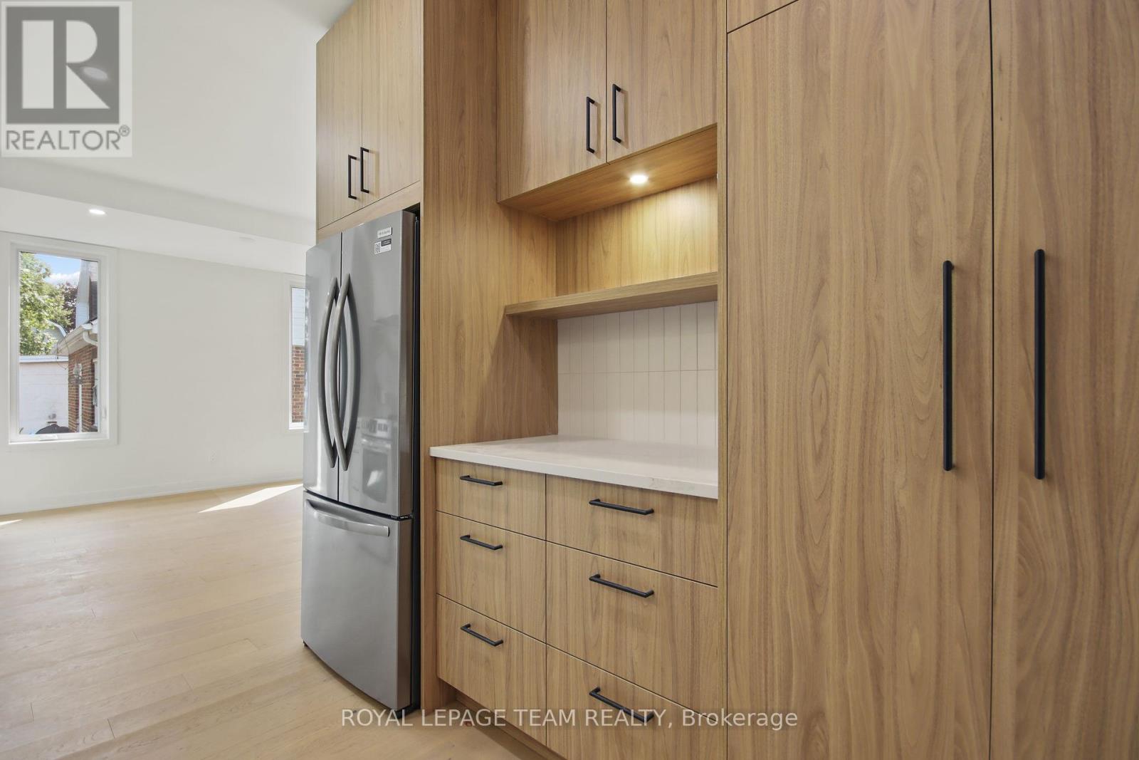 Photo 15 of B B 2 241 Breezehill Avenue S, Ottawa ON
