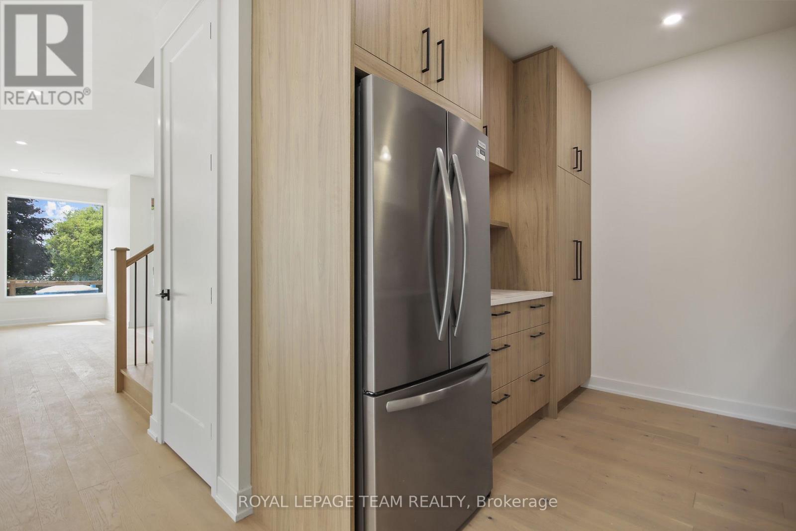 Photo 16 of B B 2 241 Breezehill Avenue S, Ottawa ON