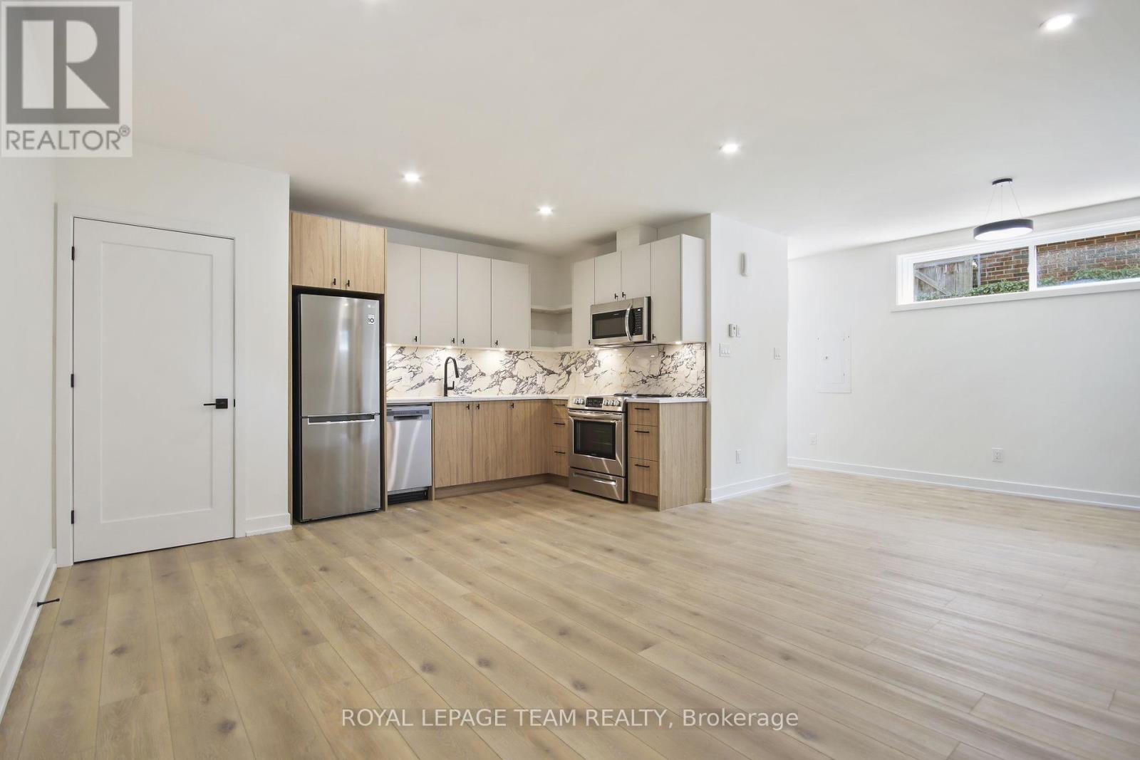 Photo 35 of B B 2 241 Breezehill Avenue S, Ottawa ON