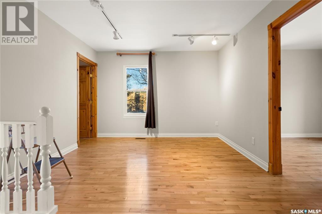 Photo 12 of 2220 Lorne Street, Regina SK