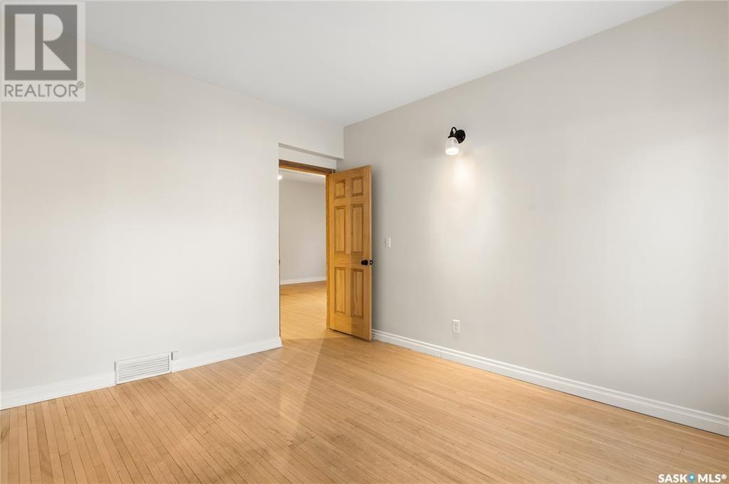 Photo 9 of 2220 Lorne Street, Regina SK