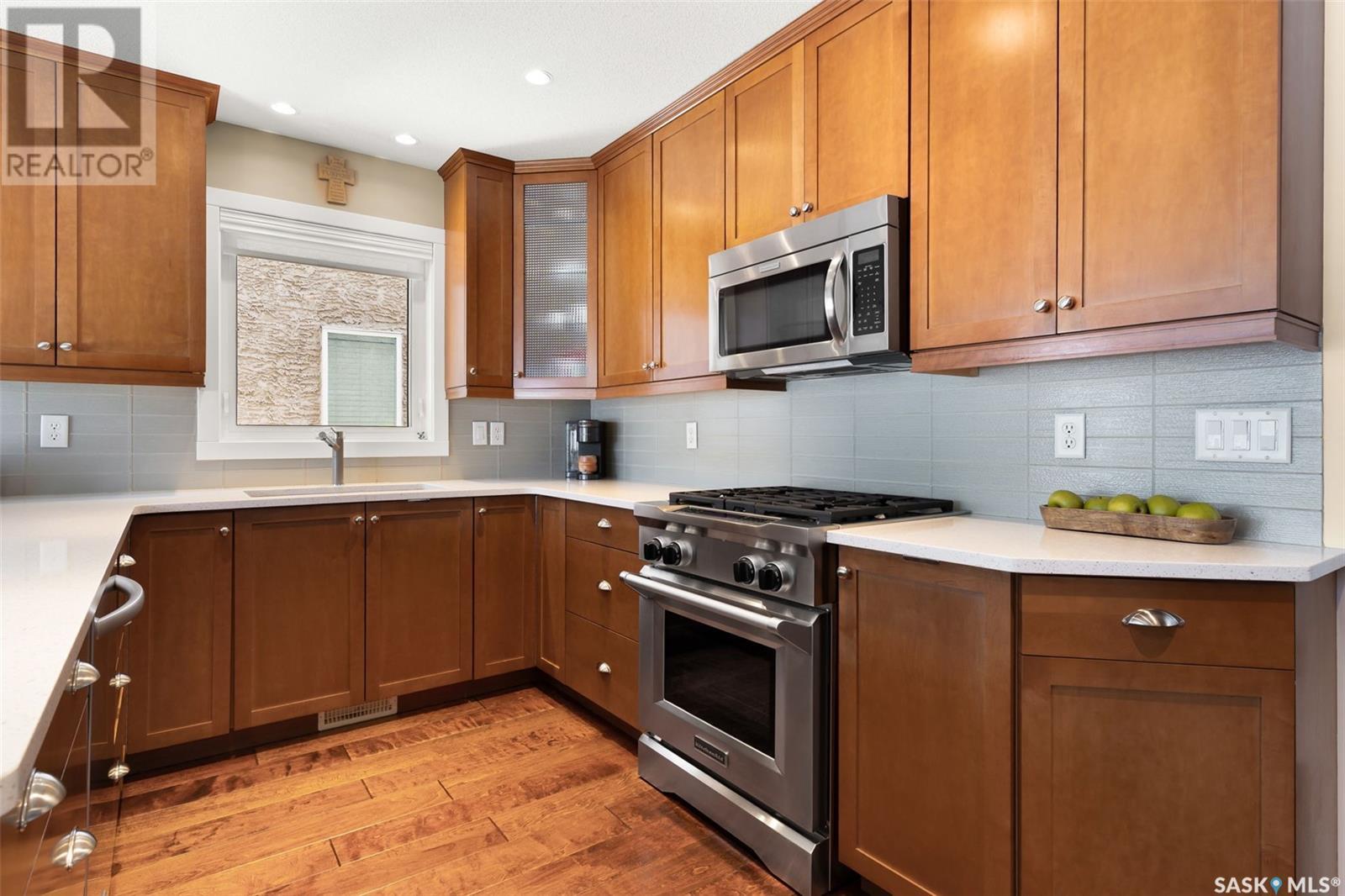 Single Family House 2 Level for Sale in  St Andrews ROAD Regina 