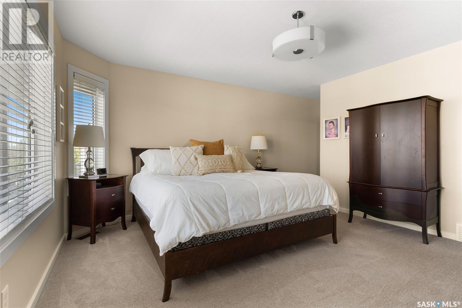 Single Family House 2 Level for Sale in  St Andrews ROAD Regina 