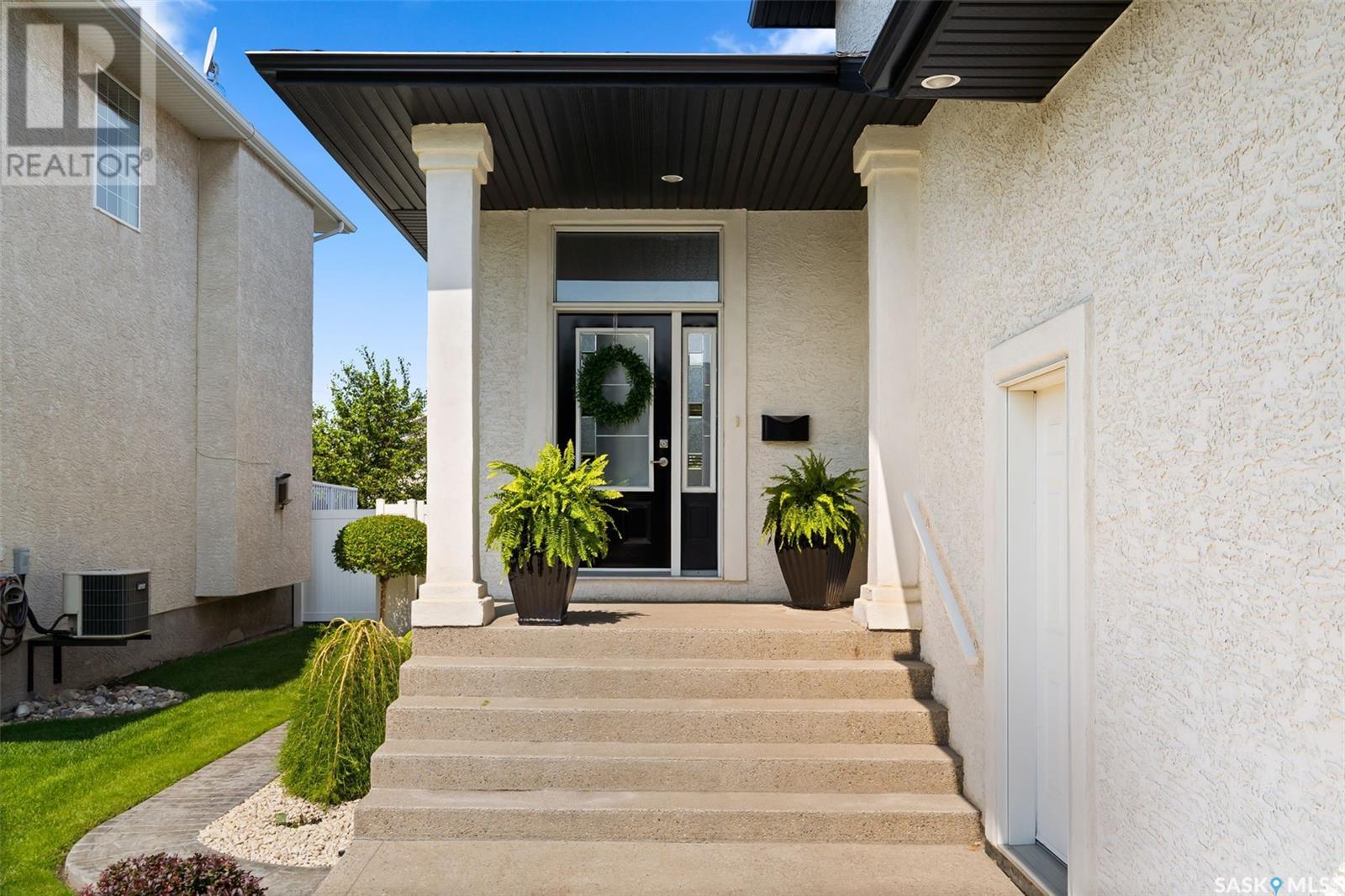 Single Family House 2 Level for Sale in  St Andrews ROAD Regina 