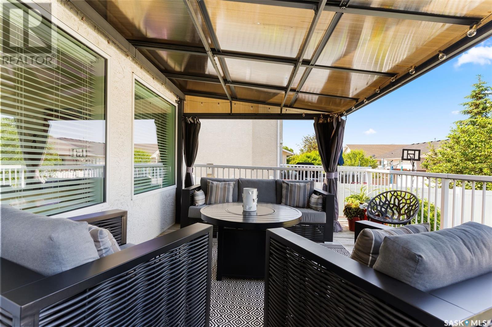 Single Family House 2 Level for Sale in  St Andrews ROAD Regina 