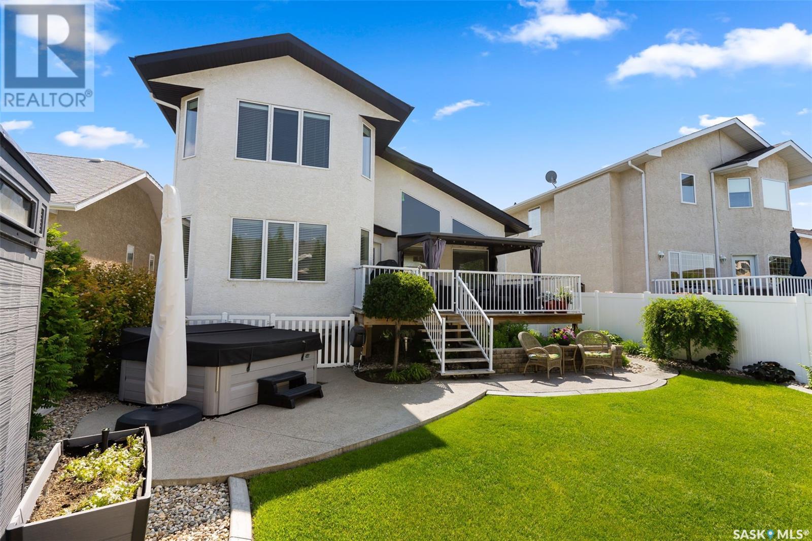 Single Family House 2 Level for Sale in  St Andrews ROAD Regina 