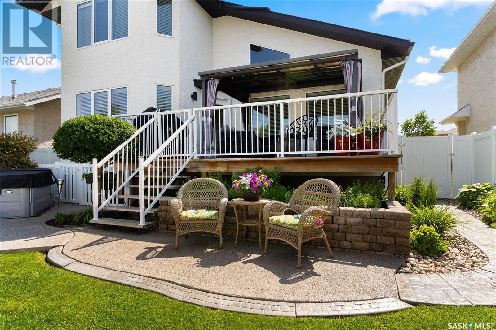 Single Family House 2 Level for Sale in  St Andrews ROAD Regina 