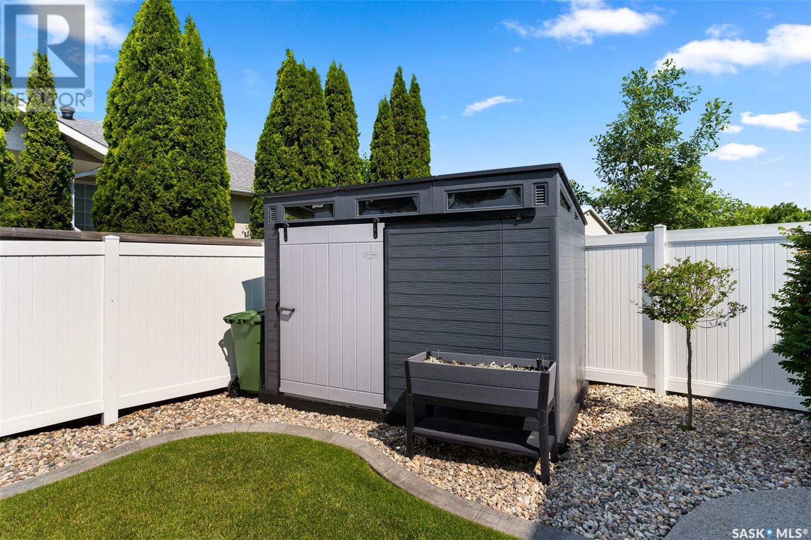 Single Family House 2 Level for Sale in  St Andrews ROAD Regina 
