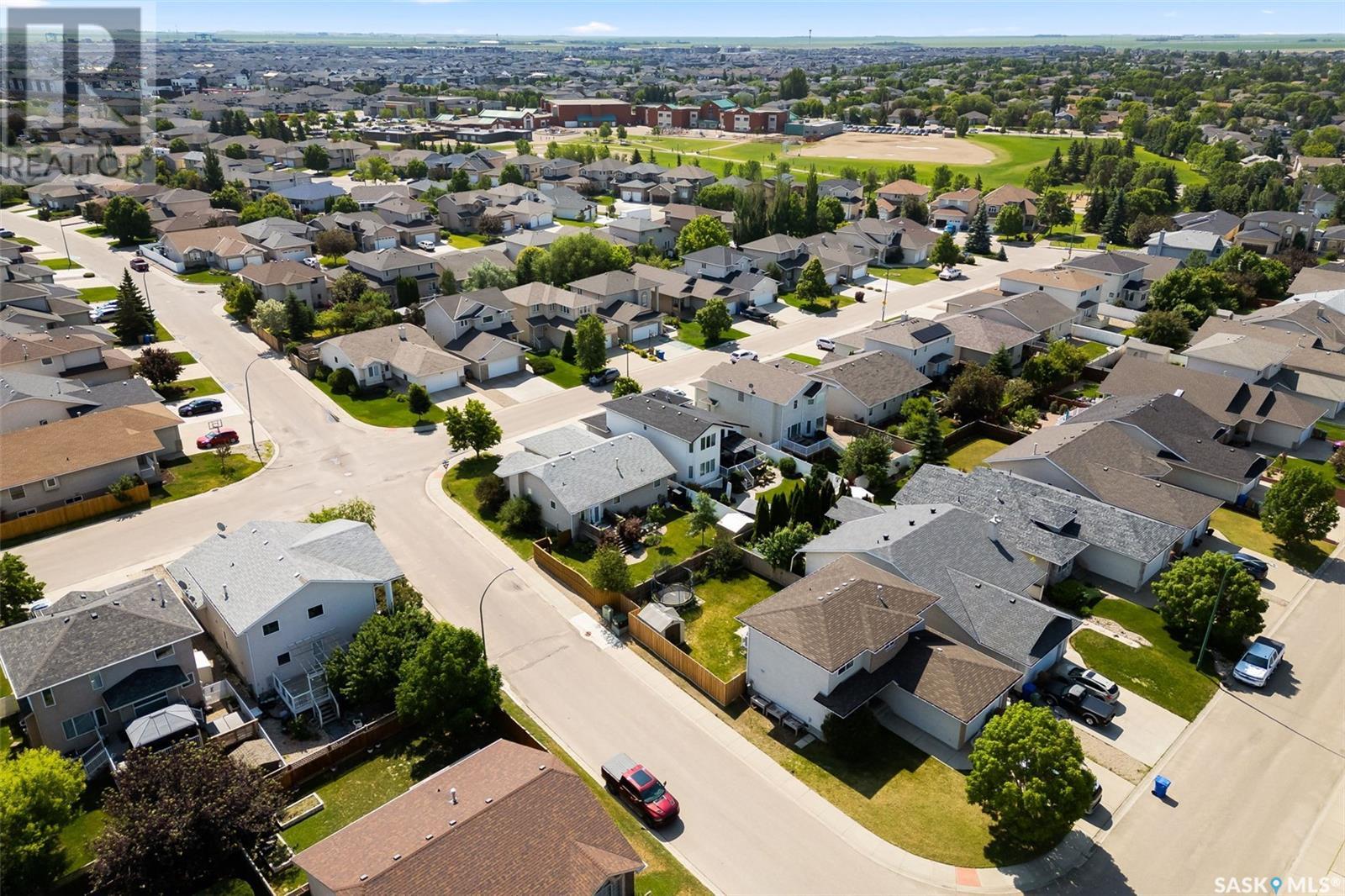 Single Family House 2 Level for Sale in  St Andrews ROAD Regina 