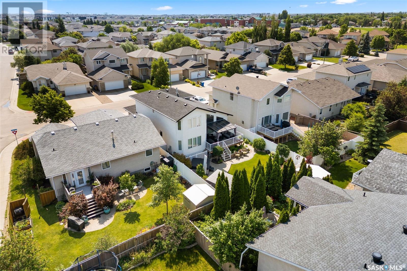 Single Family House 2 Level for Sale in  St Andrews ROAD Regina 