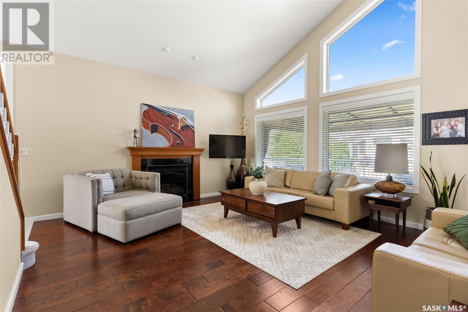 Single Family House 2 Level for Sale in  St Andrews ROAD Regina 