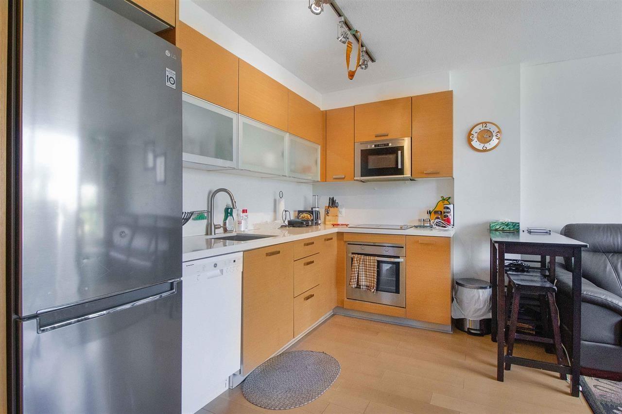 Photo 13 of 411 10777 University Drive, Surrey BC