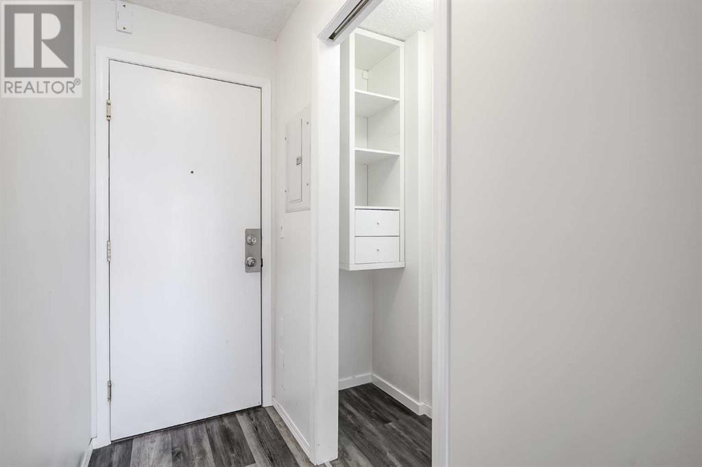 Single Family House for Sale in    Street SE Red Carpet Calgary 