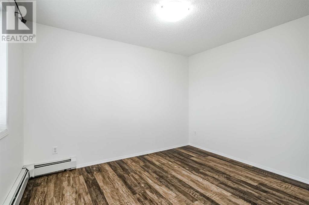 Single Family House for Sale in    Street SE Red Carpet Calgary 