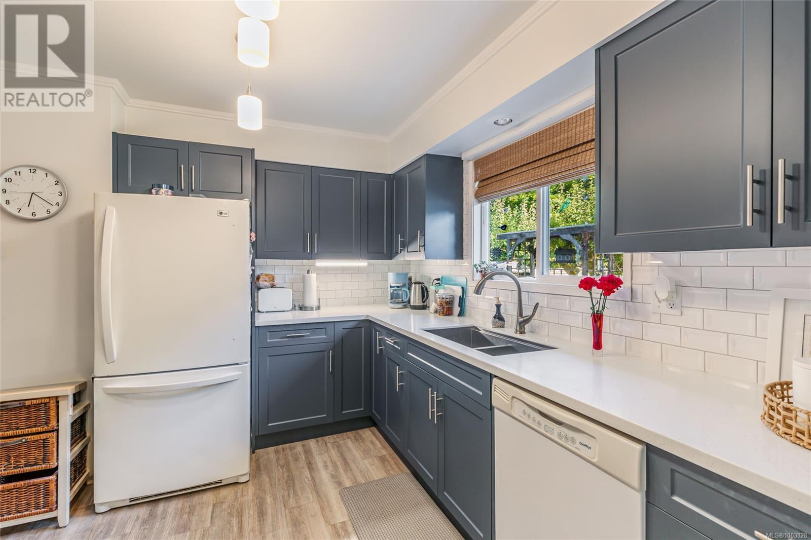 Photo 33 of 1226 Centre Rd, Qualicum Beach BC