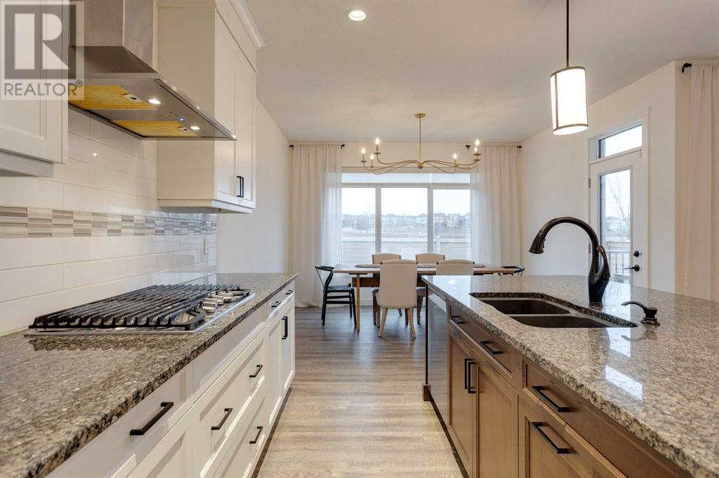 Single Family House for Sale in  Sage Bluff Close NW Sage Hill Calgary 