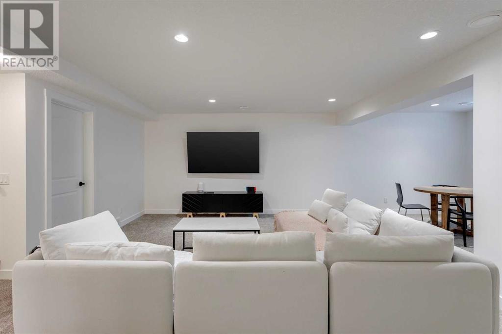 Single Family House for Sale in  Sage Bluff Close NW Sage Hill Calgary 