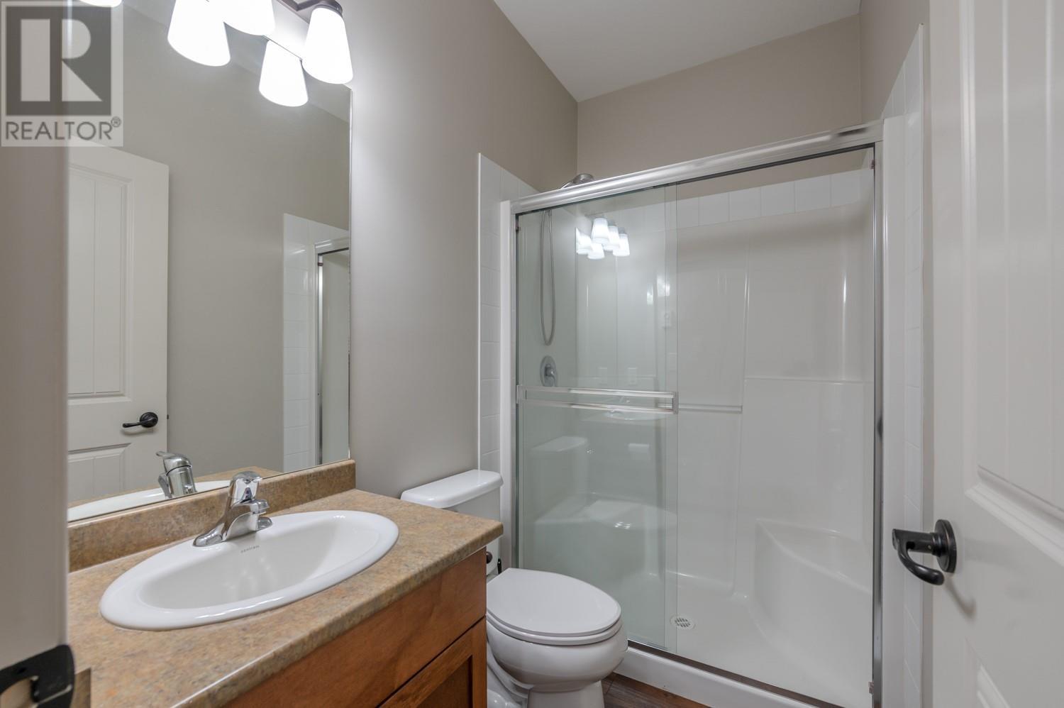 2450 Radio Tower Road Unit# 206, Oliver