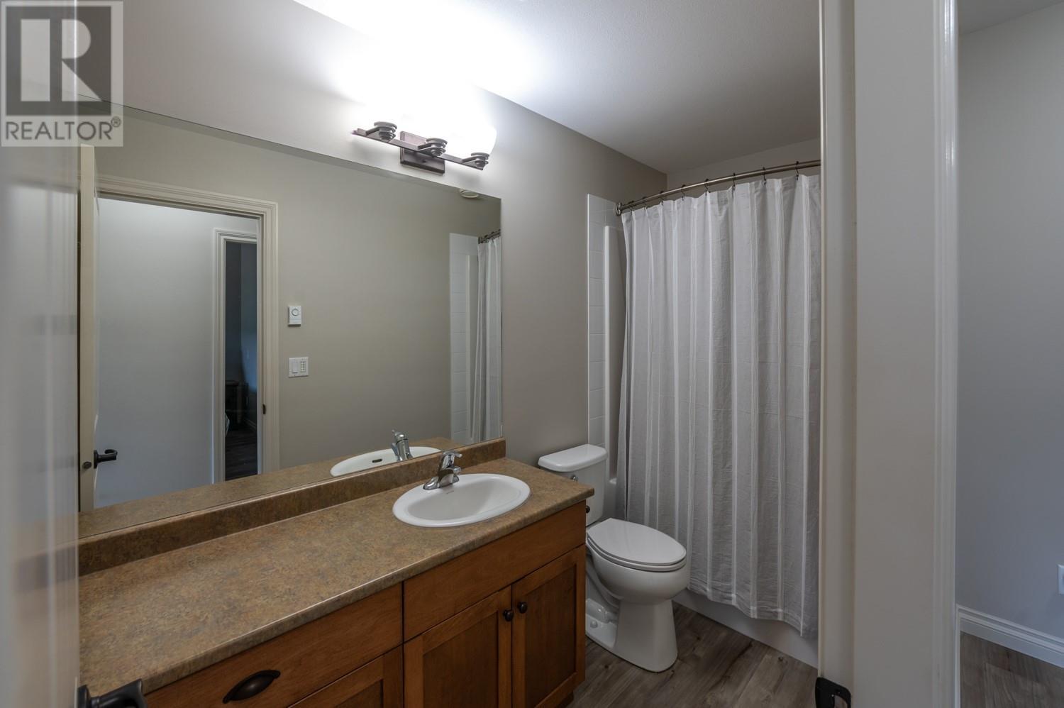 2450 Radio Tower Road Unit# 206, Oliver