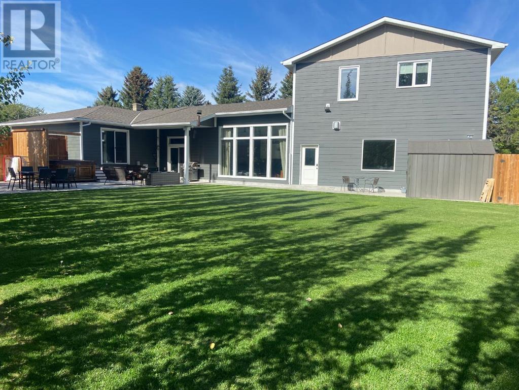 Single Family House for Sale in  b Avenue S Victoria Park Lethbridge 