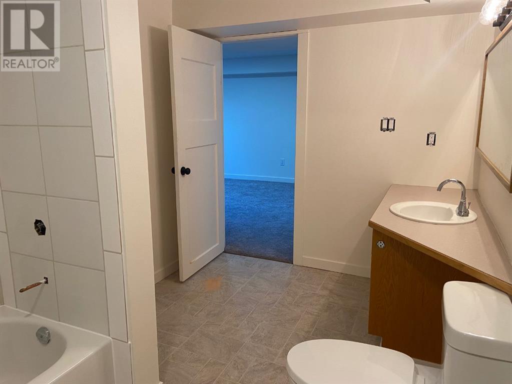 Single Family House for Sale in  b Avenue S Victoria Park Lethbridge 
