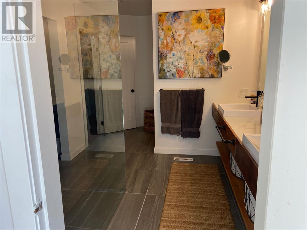 Single Family House for Sale in  b Avenue S Victoria Park Lethbridge 