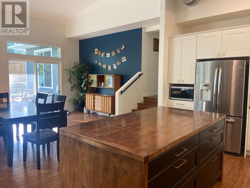 Single Family House for Sale in  b Avenue S Victoria Park Lethbridge 