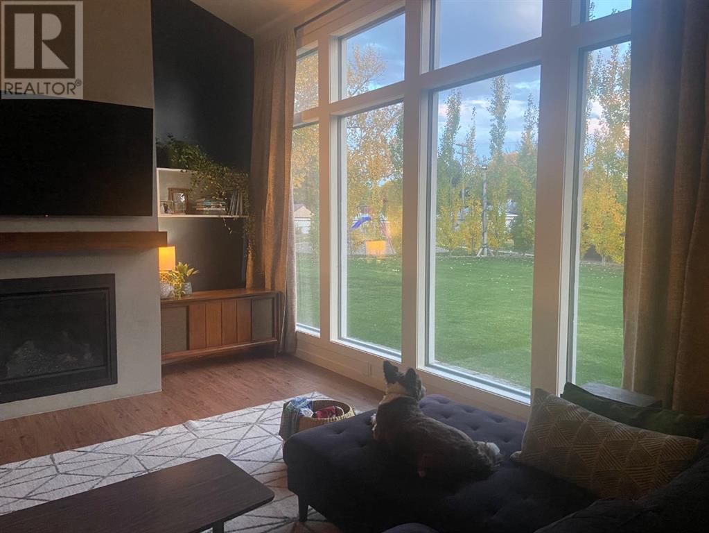 Single Family House for Sale in  b Avenue S Victoria Park Lethbridge 