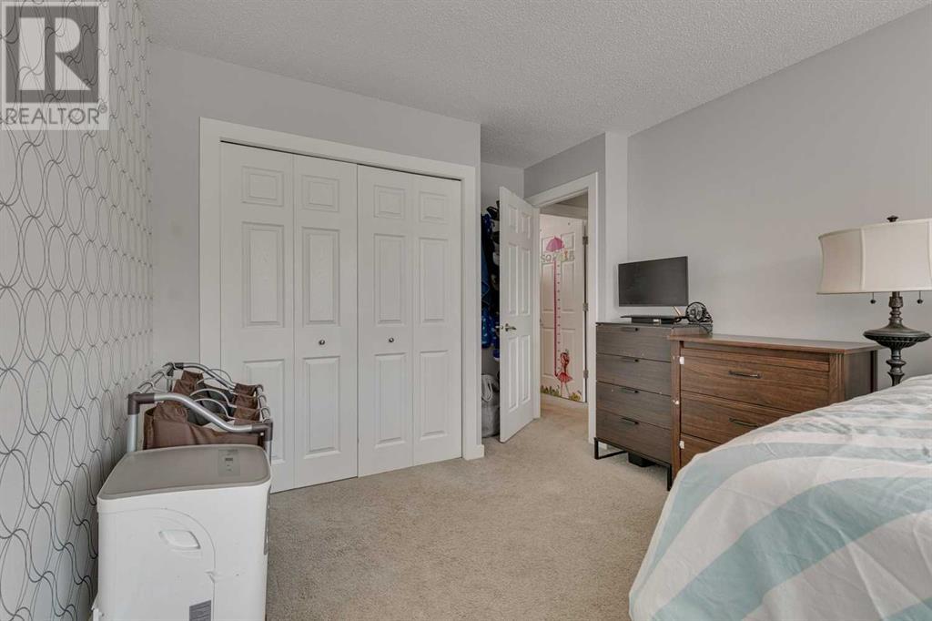 Single Family House for Sale in    Street SW Glenbrook Calgary 