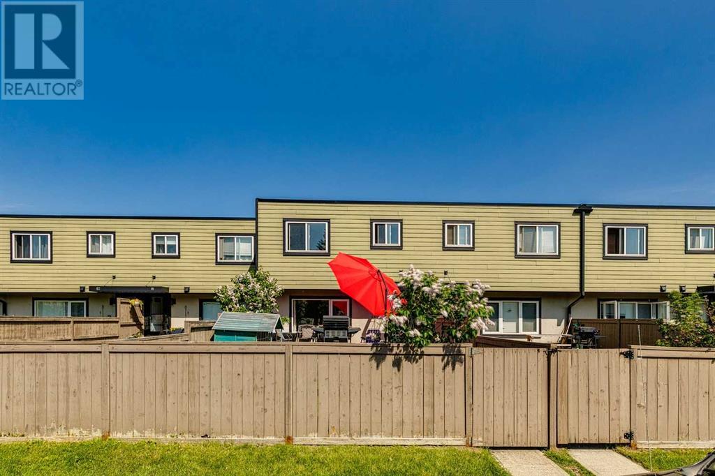 Single Family House for Sale in    Street SW Glenbrook Calgary 