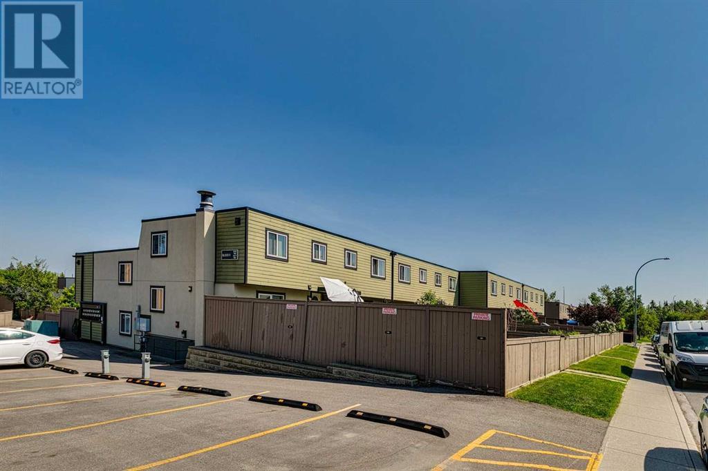 Single Family House for Sale in    Street SW Glenbrook Calgary 