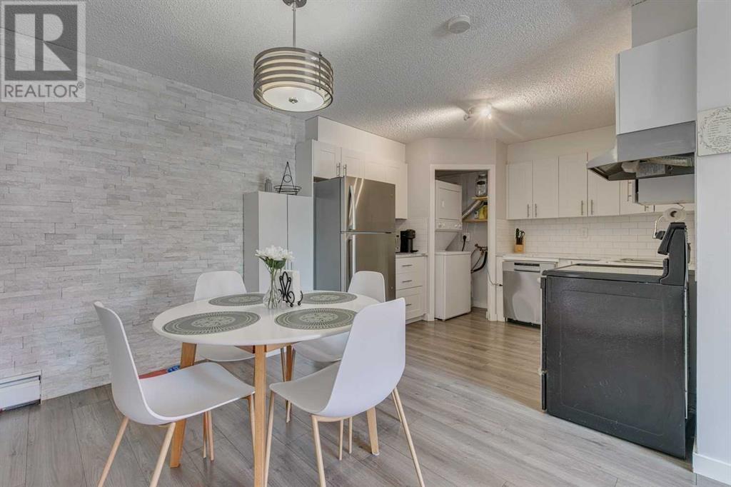 Single Family House for Sale in    Street SW Glenbrook Calgary 