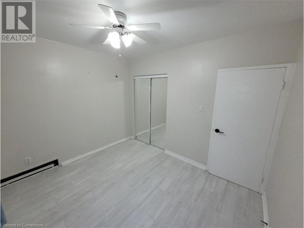 Photo 3 of 981 Mohawk Road E, Hamilton ON