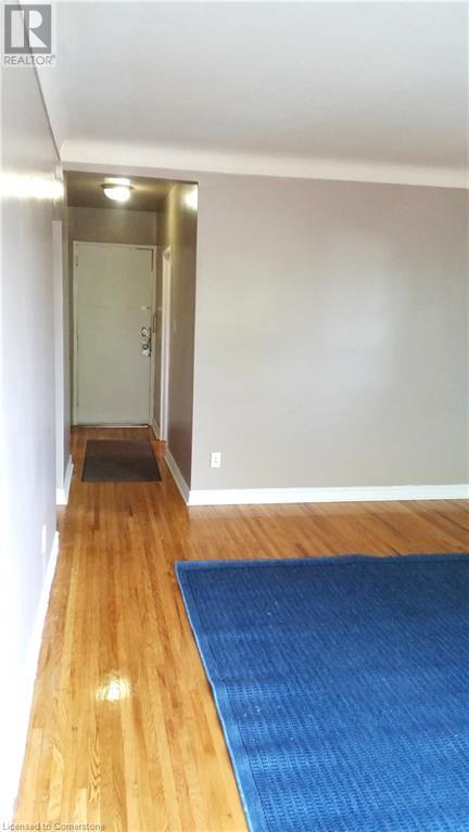 Photo 6 of 981 Mohawk Road E, Hamilton ON