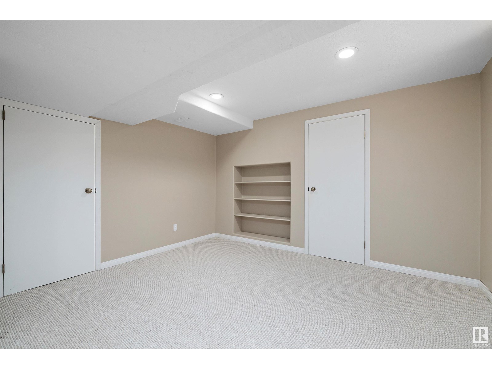 Photo 15 of 11716 39 Av Nw, Edmonton AB