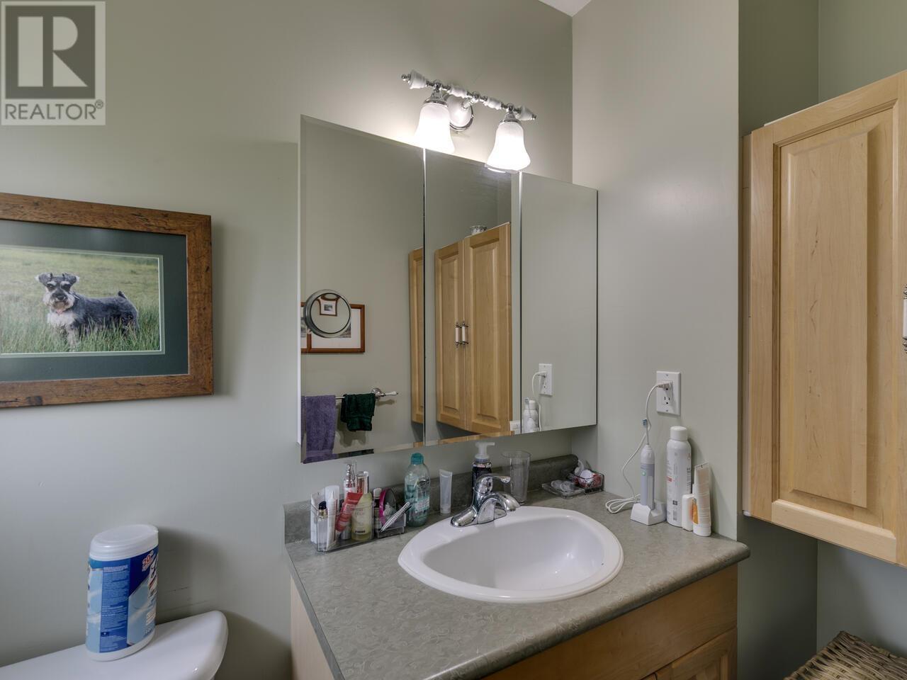 Photo 13 of 5566 49 Avenue, Delta BC