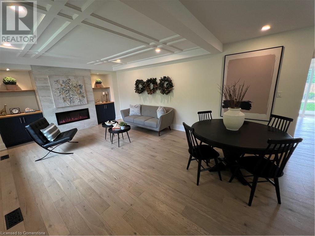 Photo 10 of 142 South Bend Road E, Hamilton ON