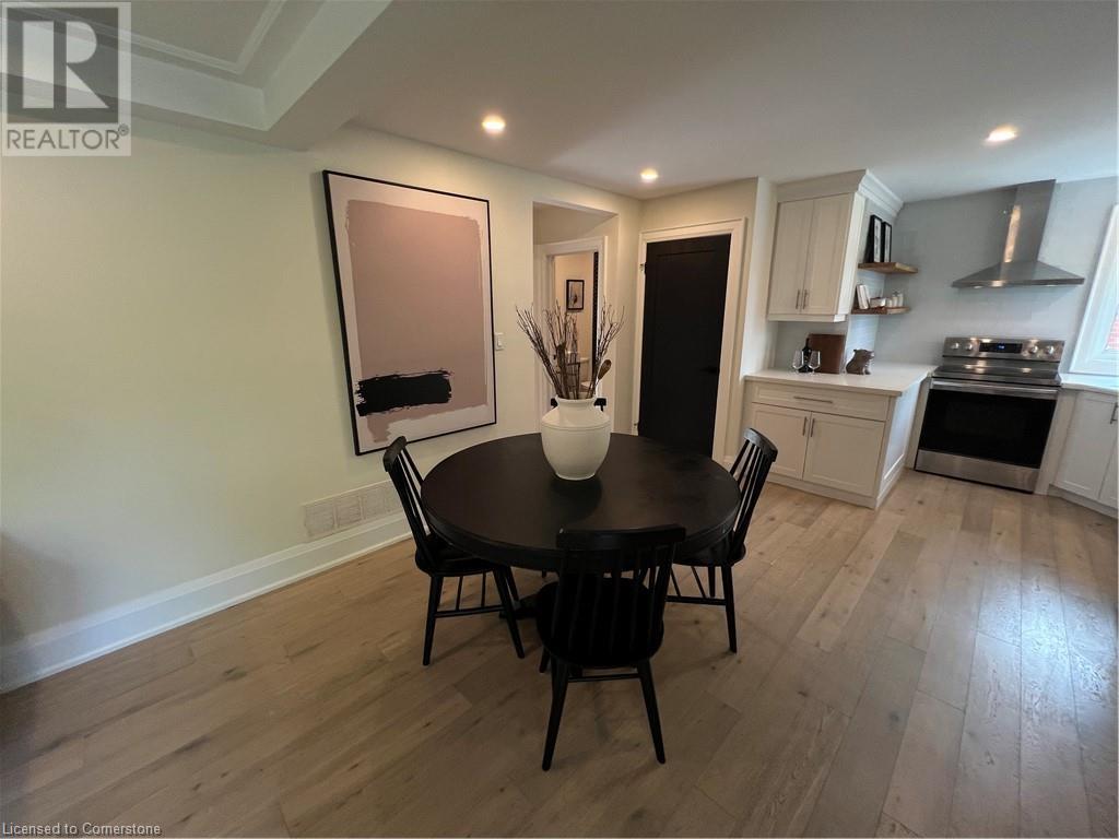 Photo 11 of 142 South Bend Road E, Hamilton ON
