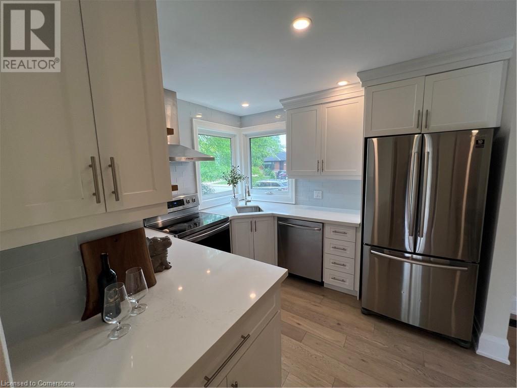 Photo 14 of 142 South Bend Road E, Hamilton ON