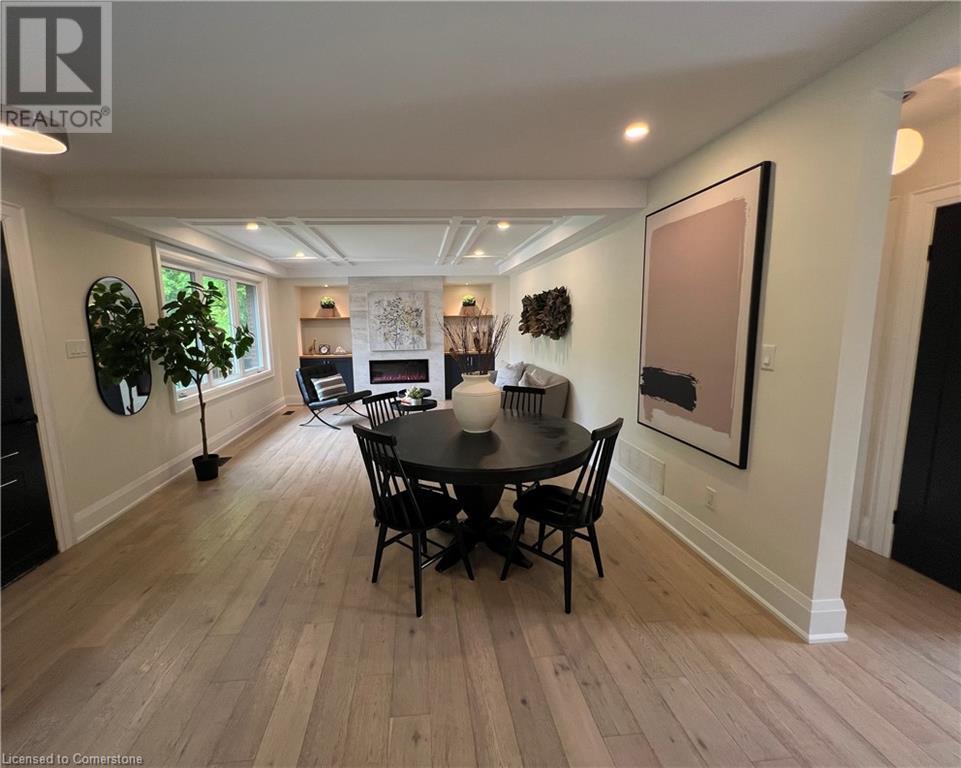 Photo 16 of 142 South Bend Road E, Hamilton ON