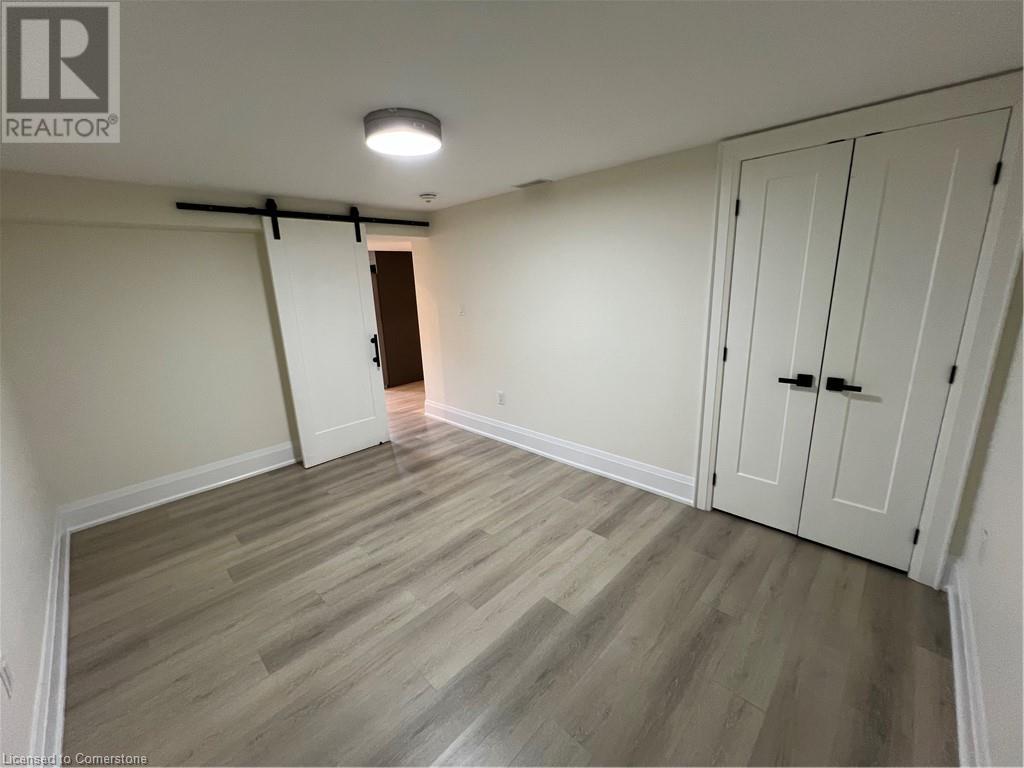 Photo 34 of 142 South Bend Road E, Hamilton ON