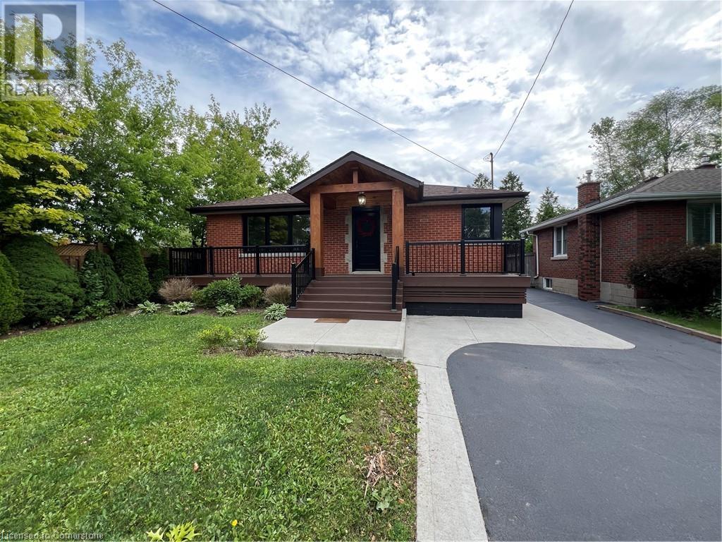 Photo 38 of 142 South Bend Road E, Hamilton ON