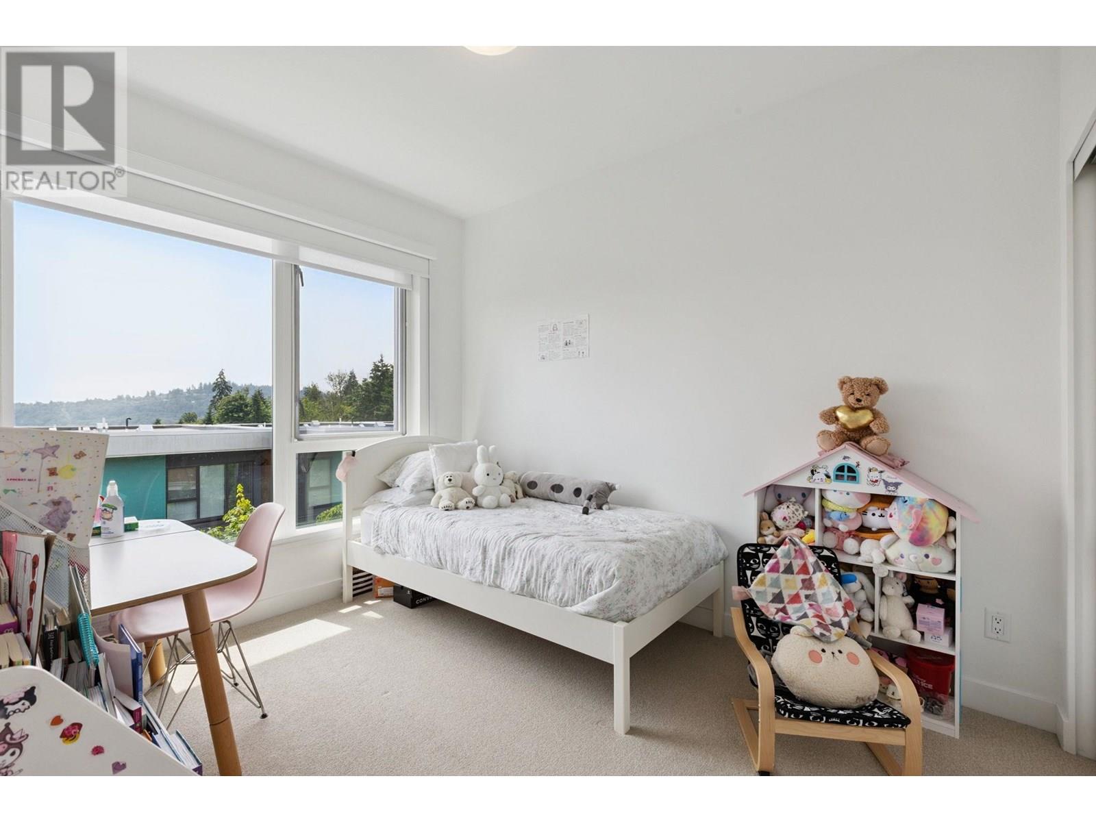 Photo 19 of 38 3597 Malsum Drive, North Vancouver BC