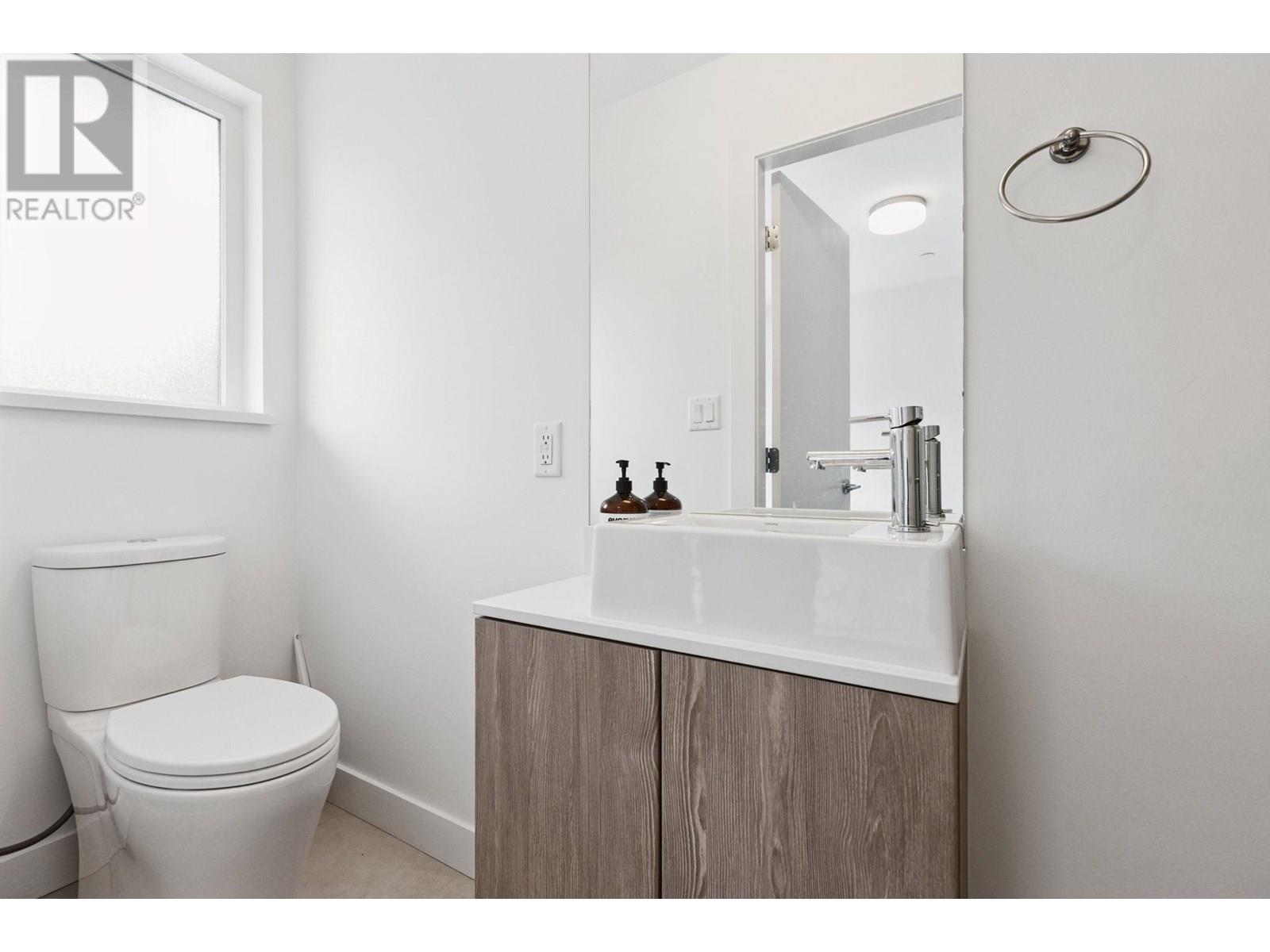 Photo 25 of 38 3597 Malsum Drive, North Vancouver BC