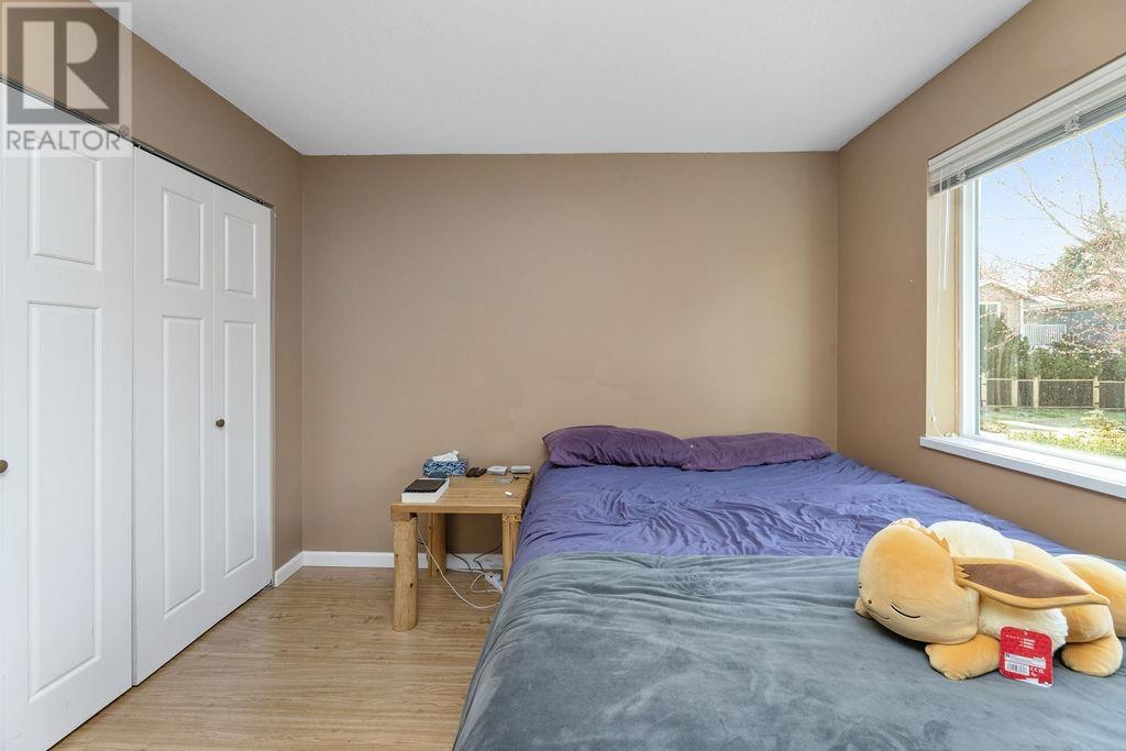 102 624 SHAW ROAD, Gibsons
