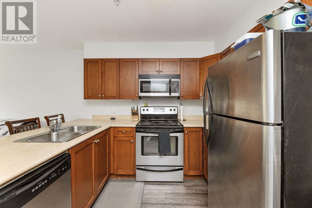 102 624 SHAW ROAD, Gibsons