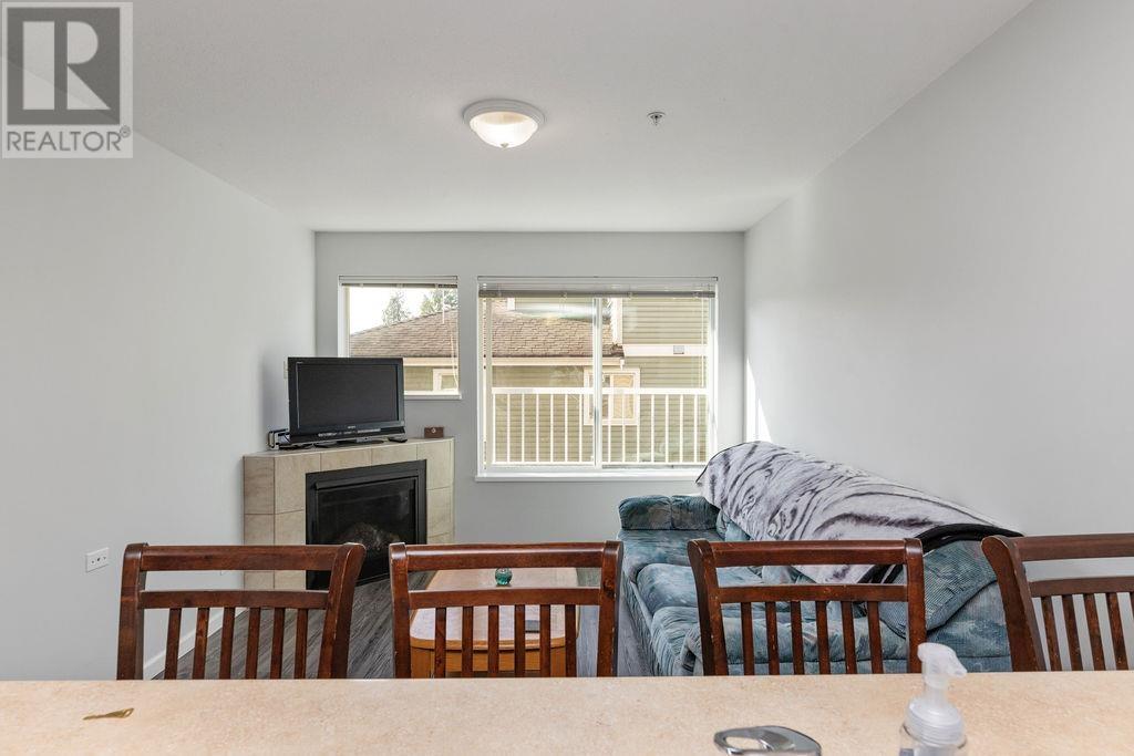102 624 SHAW ROAD, Gibsons