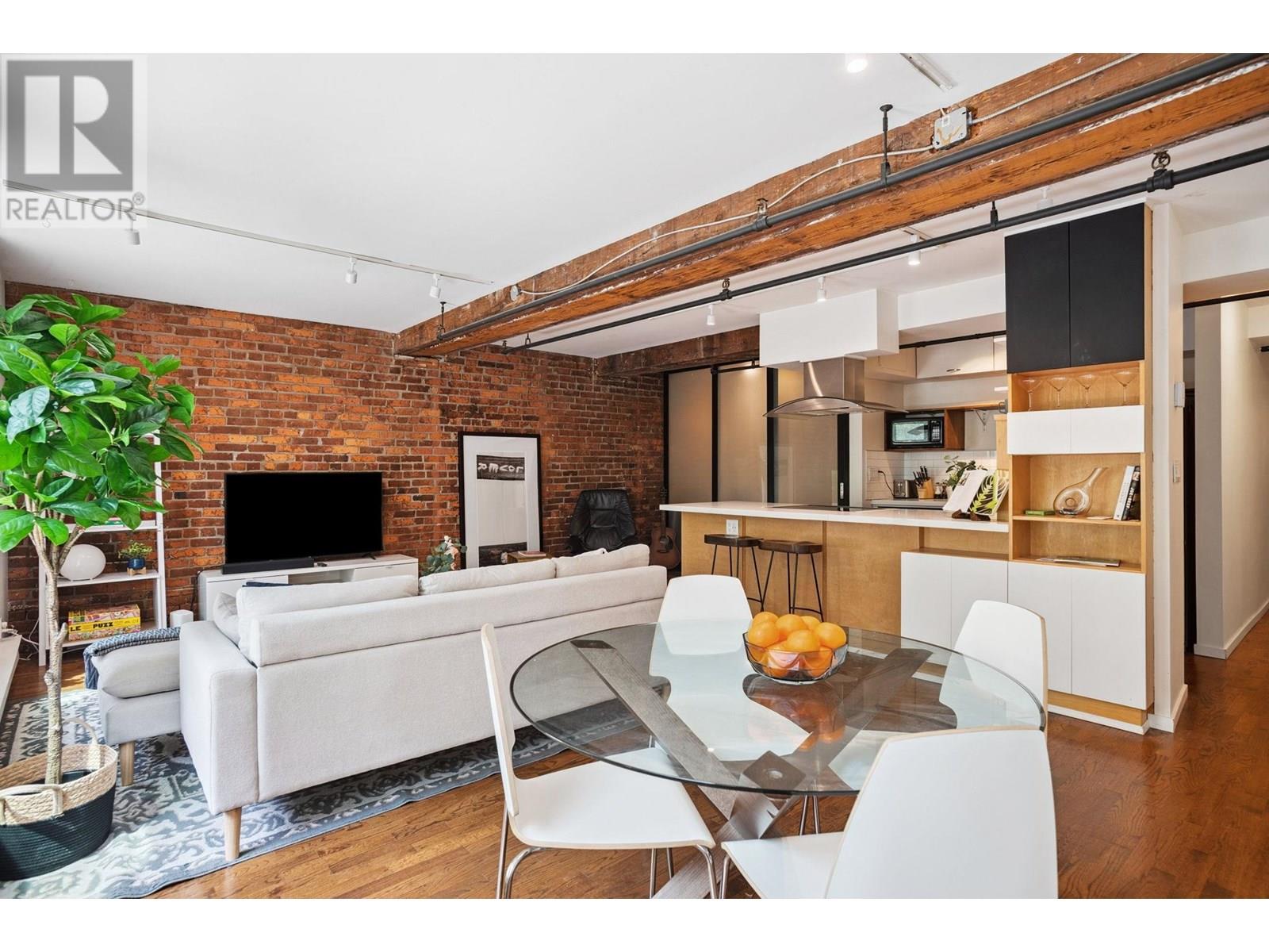 Photo 6 of 203 150 Alexander Street, Vancouver BC